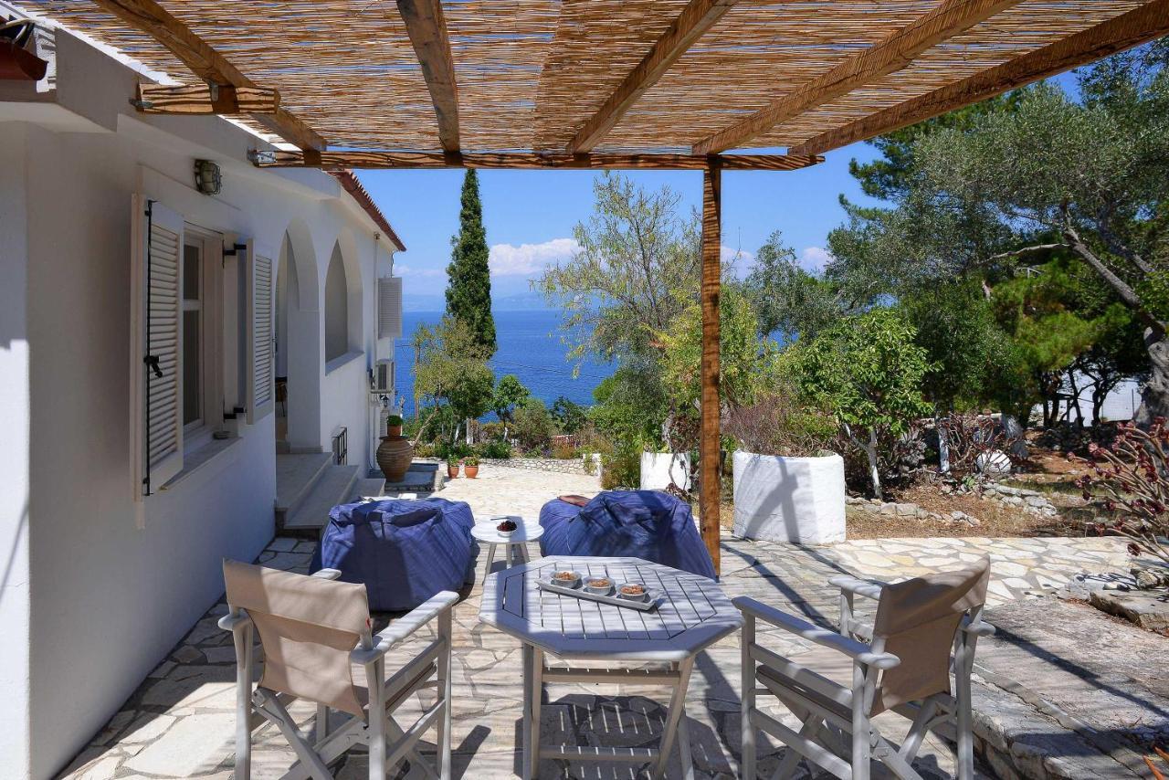New! Paxoswhite Sea View Apartments & Studios! Ґайос Екстер'єр фото