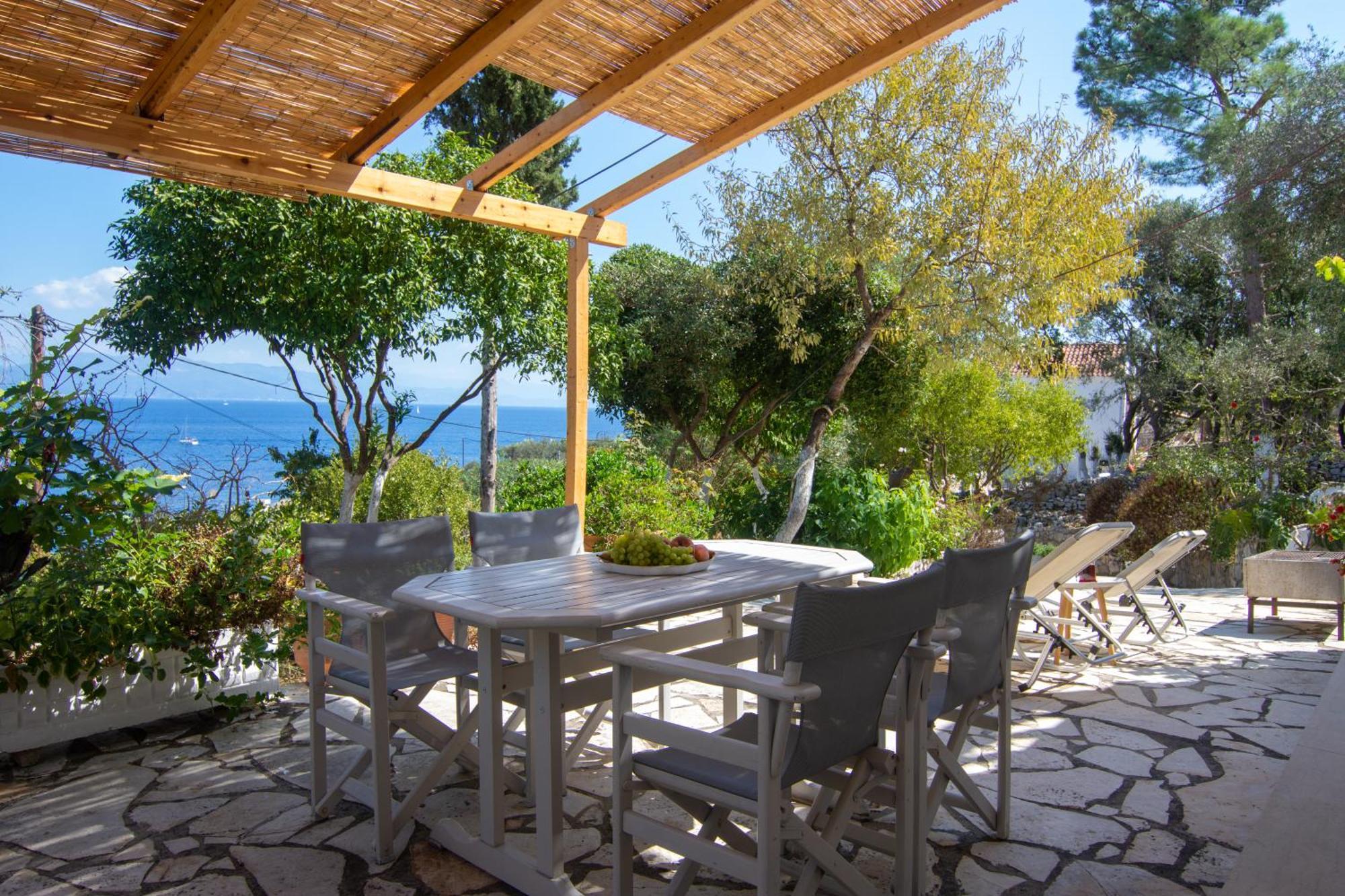 New! Paxoswhite Sea View Apartments & Studios! Ґайос Екстер'єр фото